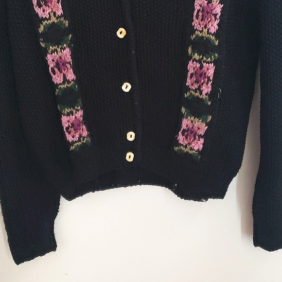 Vintage Knit Cardigan Sweater - Picture 2 of 5